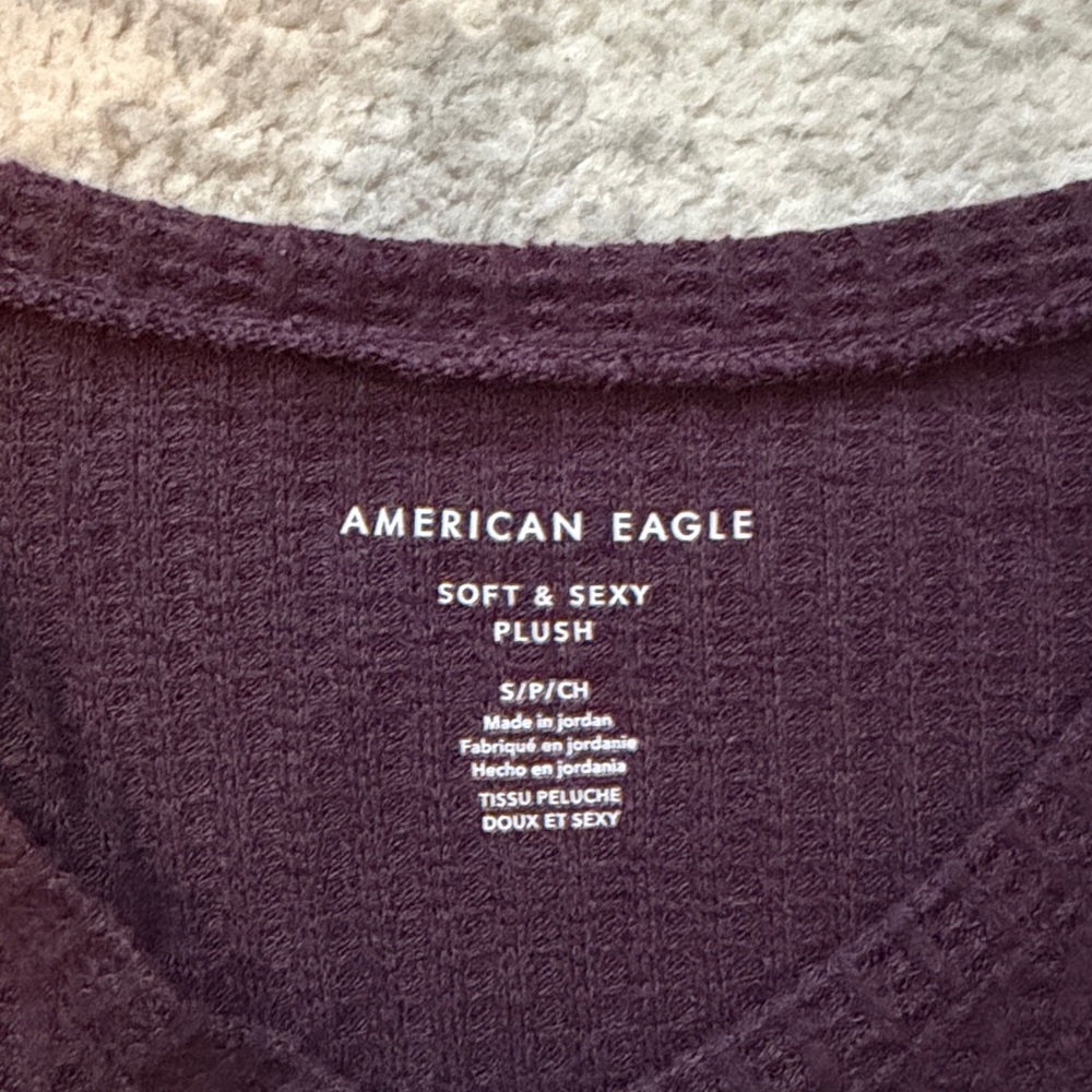 American Eagle Outfitters Purple Long Sleeve - Size Small - Picture 2 of 3